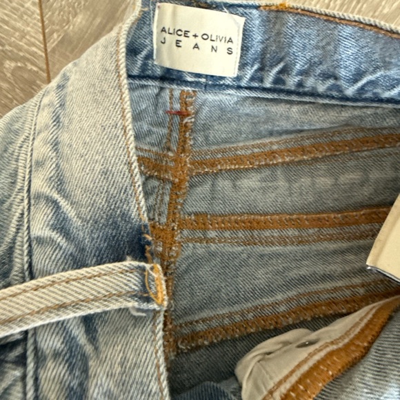 Alice + Olivia Light double button jeans size 27 - Picture 7 of 8